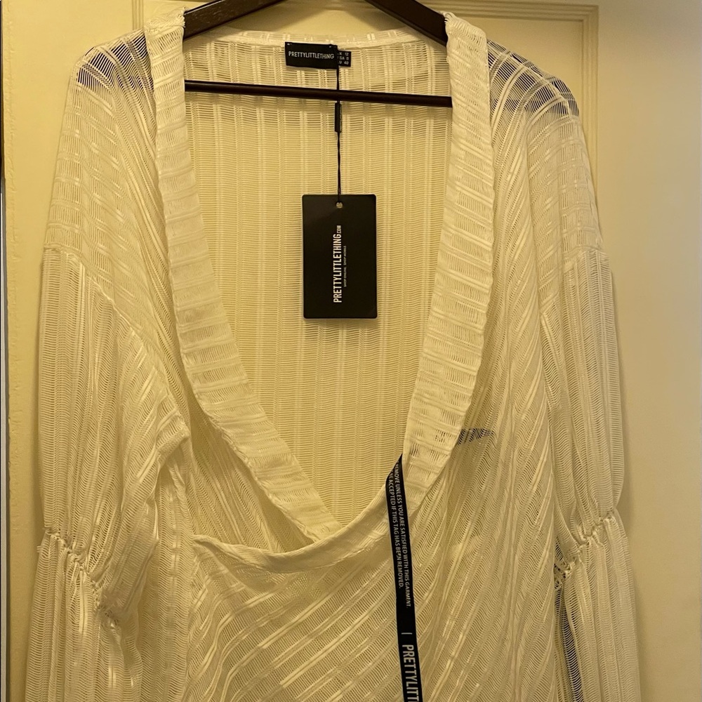 pretty little thing white textured mesh wrap blouse Sz 12 NWT